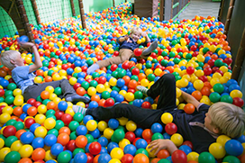 BallPool i Dinos Legeland Ørestad